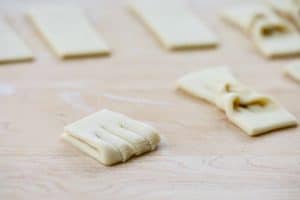 Cutting and shaping twisted cookies