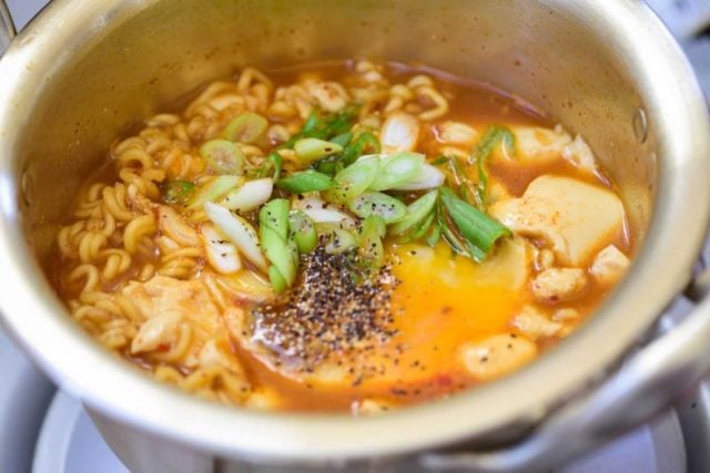 DSC8458 1 e1615690586908 640x427 - Sundubu Ramyun