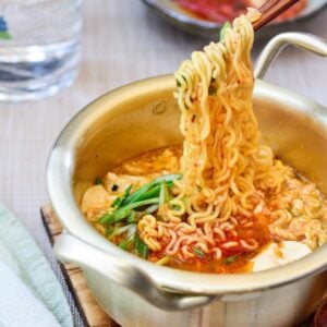DSC8509 2 e1615689649868 300x300 - Sundubu Ramyun
