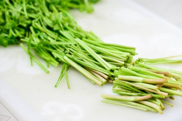 DSC8775 640x427 - Minari Jeon (Water Dropwort Pancake)