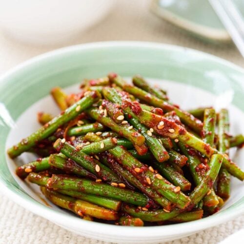 Maneuljjong Muchim (Spicy Garlic Cloves) DSC6430 2 e1655224291640 500x500 - Maneuljjong Muchim (Spicy Garlic Scapes)